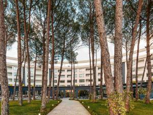 Gallery image of Mövenpick Hotel Lalez Durres in Durrës