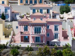 Το κτήριο όπου στεγάζεται  η βίλα