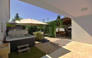 Φωτογραφία από το άλμπουμ του Villa Mihael-Makarska by Villas Guide σε Pojatine