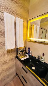 Φωτογραφία από το άλμπουμ του ELYSIUM TOWER Modern & Luxury Apartments Overlooking Centaurus Mall Islamabad στο Ισλαμαμπάντ
