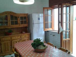 Ett kök eller pentry på Litoranea Apartment
