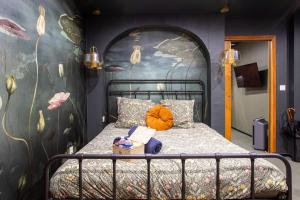 เตียงในห้องที่ Ultra Deluxe Studio, Parking Offert, UNDER SEA
