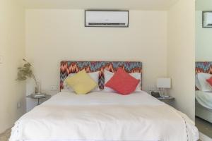 Φωτογραφία από το άλμπουμ του Casa Plata 1 Bed With Jacuzzi στο Μπατρούν