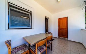 Ảnh trong thư viện ảnh của Pet Friendly Apartment In Viganj With Lake View ở Viganj