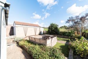 Fotografie z fotogalerie ubytování 2 Bed Modern Bungalow in Darwen, Garden & Parking v destinaci Darwen