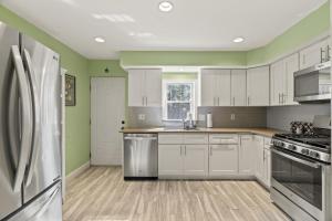 Nhà bếp/bếp nhỏ tại The Bella Vista Townhouse