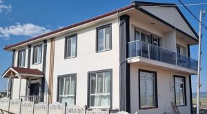 Budova, kde se vila nachází