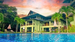 Φωτογραφία από το άλμπουμ του Laid-back Boho-chic Duplex Penthouse, sea and jungle views, AC σε Dominicalito