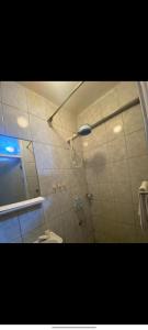 Phòng tắm tại Feelhome-Warm cozy modern one bedroom