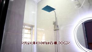 Imagen de la galería de Kinston Villa Hotel and suites, en Lagos