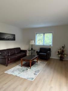 Ảnh trong thư viện ảnh của Cozy Gurnee Home Near Six Flags and Base ở Gurnee