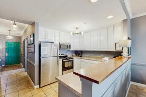 Køkken eller tekøkken på Seaside Condo 101