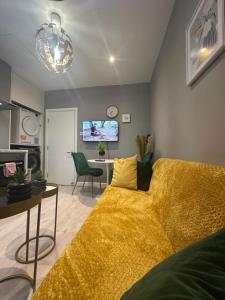 Gallery image of Deluxe Apartment in Harrow on the Hill