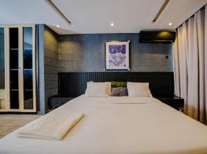 Gallery image of Jigi waterfront apartment in Araromi