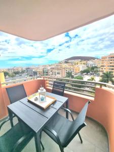 Ban công/sân hiên tại Two-Bedroom ,central,wifi,sea view