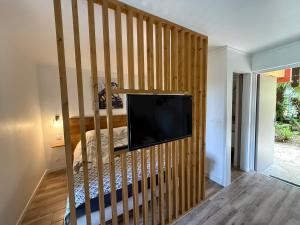 Et tv og/eller underholdning på Ti Kolibri