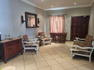 Posezení v ubytování Skilpadvlei Cottage and Studio's + 3 fotografie