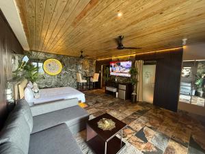 Μια τηλεόραση ή/και κέντρο ψυχαγωγίας στο Sosua Inn Hotel