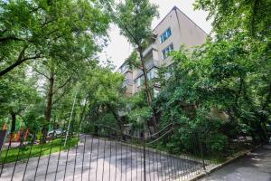 Zahrada ubytování Красивая квартира в Золотом квадрате Зенкова 86