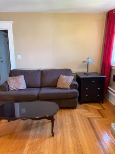 Gambar di galeri bagi Midstream Manor Unit 5, 1 Bedroom Apartment di St. John's +6 gambar