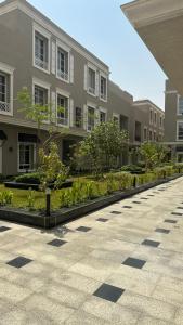 Tòa nhà nơi căn hộ tọa lạc