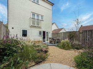 Κήπος έξω από το 2 Bed in Camber 88709