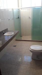 Ένα μπάνιο στο Jardim Guanabara