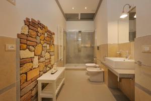 Koupelna v ubytování Palazzo Mari suite & rooms b&b