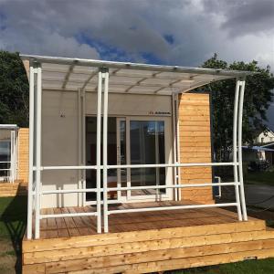 Budova, kde se prázdninový areál nachází