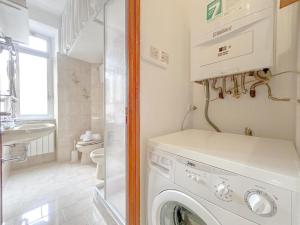 Фотография из галереи Ikea-metro 5 min Getaway Apartment в Генуе