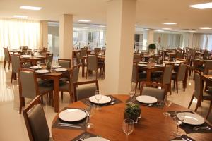 En restaurang eller annat matställe på Gran Park Hotel e Convenções