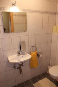 Bilik mandi di Apart Michaela