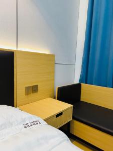 Φωτογραφία από το άλμπουμ του Times Mansion king size standard room στη Φρίταουν