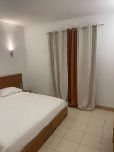 Postel nebo postele na pokoji v ubytování Vila Verde Resort Apartment 2 Rooms 15 minutes walk from the city center