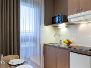 Gallery image of Comfort Triple Room near Geneva in Annemasse
