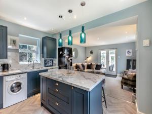 Rock Mewsにあるキッチンまたは簡易キッチン +28枚の写真