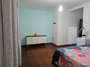 Postel nebo postele na pokoji v ubytování Casa Shanti Coliving Master