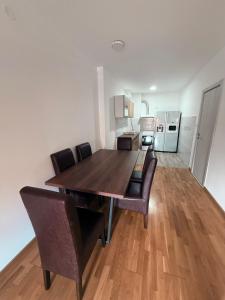Η κουζίνα ή μικρή κουζίνα στο TK apartman