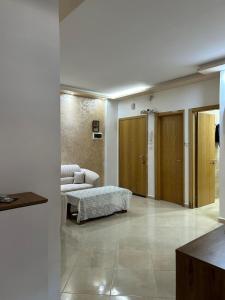 Кровать или кровати в номере luxury apartment