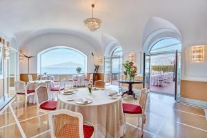 Posezení v ubytování Grand Hotel Excelsior Vittoria