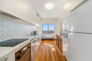 Η κουζίνα ή μικρή κουζίνα στο Beachview +16 φωτογραφίες