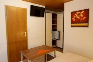 Televisyen dan/atau pusat hiburan di Accommodation Resman