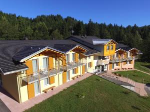 Budova, v ktorej sa apartmánový hotel nachádza