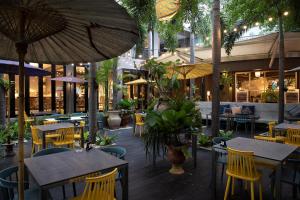 Restaurace v ubytování The Leela Resort & Spa Pattaya