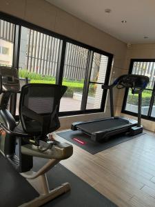 Fotografie z fotogalerie ubytování W Modern Loft MRT Station Exquisite Apartment v destinaci Xindian