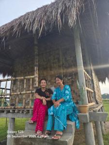 Khách lưu trú tại Prerona Resort