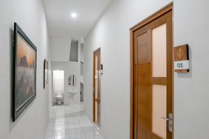 Ένα μπάνιο στο Roso Tentrem Guest House by Calli Rooms