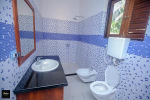 Ένα μπάνιο στο villa DSR +40 φωτογραφίες