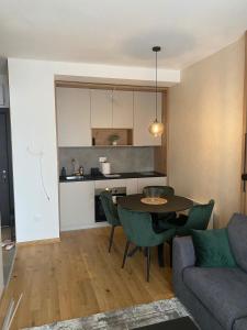 Köök või kööginurk majutusasutuses Aurora Zlatibor