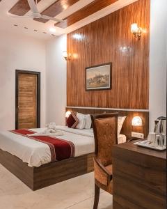 Katil atau katil-katil dalam bilik di Hotel Jodhana Palace